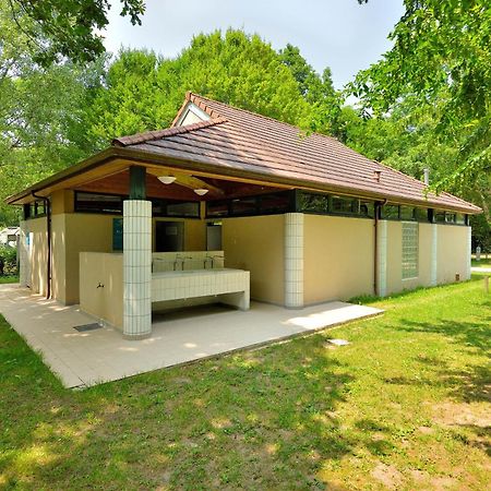 Camping Etang De La Vallee Combreux Exterior photo