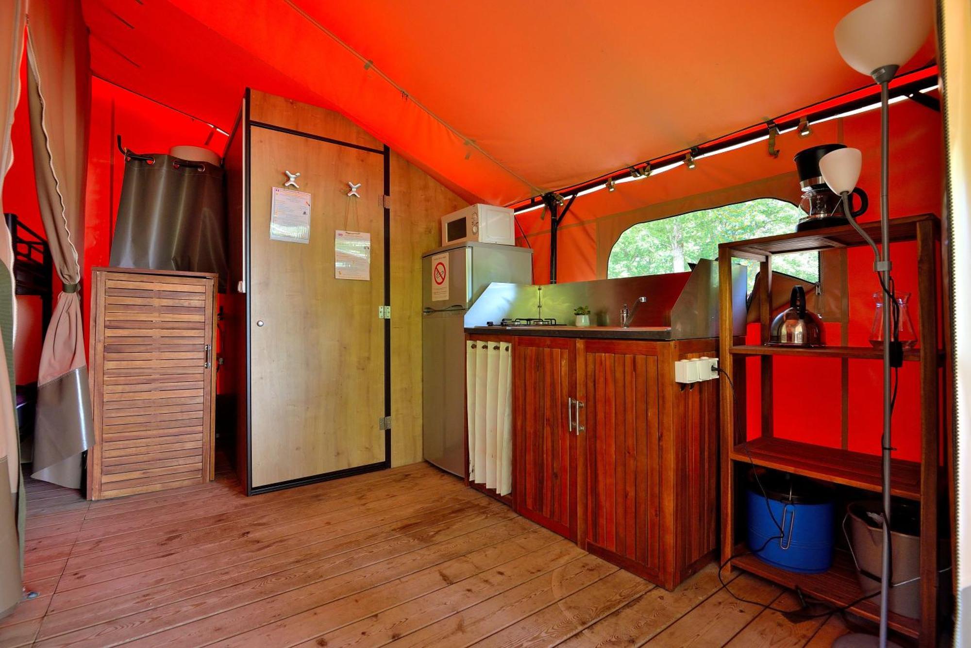 Camping Etang De La Vallee Combreux Room photo